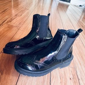 New Look Chelsea Boots